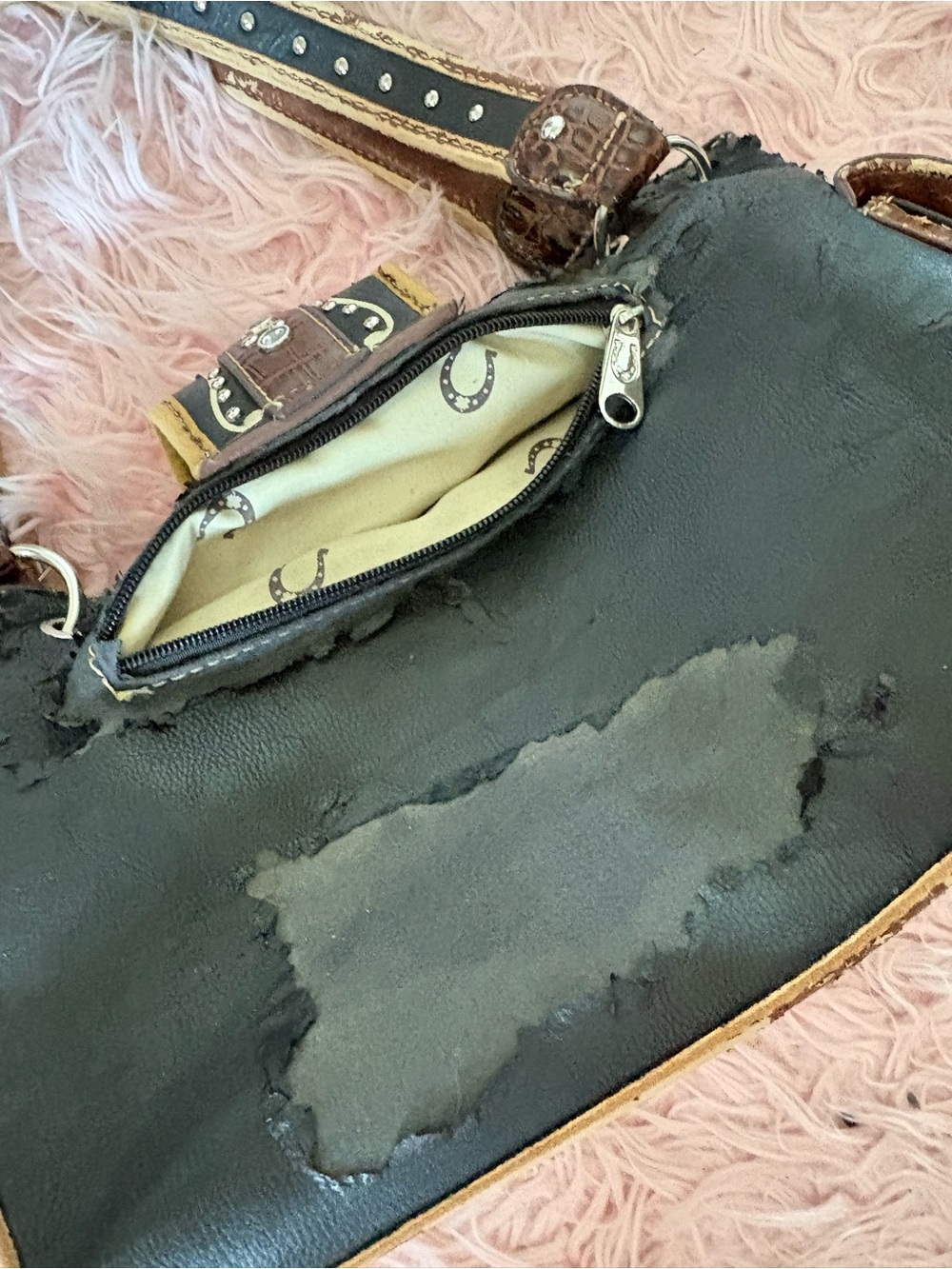 Western-style Black and Brown Embellished Shoulder Bag - Picture 3 of 8